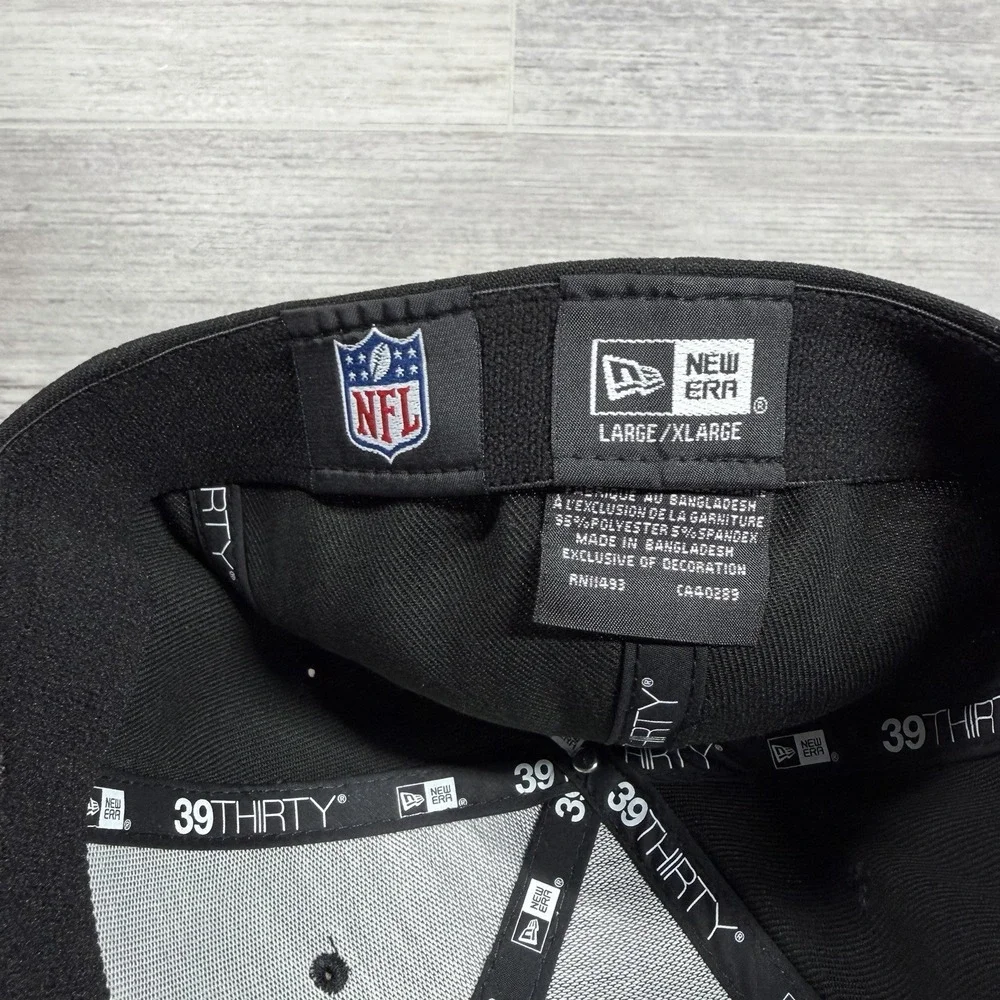 New Era 39Thirty Las Vegas Raiders Gothic Script L/XL‎ Black Flex Fit Hat NWT